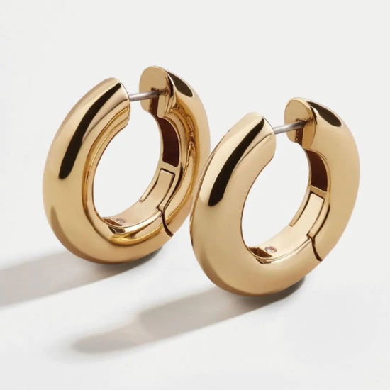 Annette Drop Earrings – Light, Graceful, and Chic